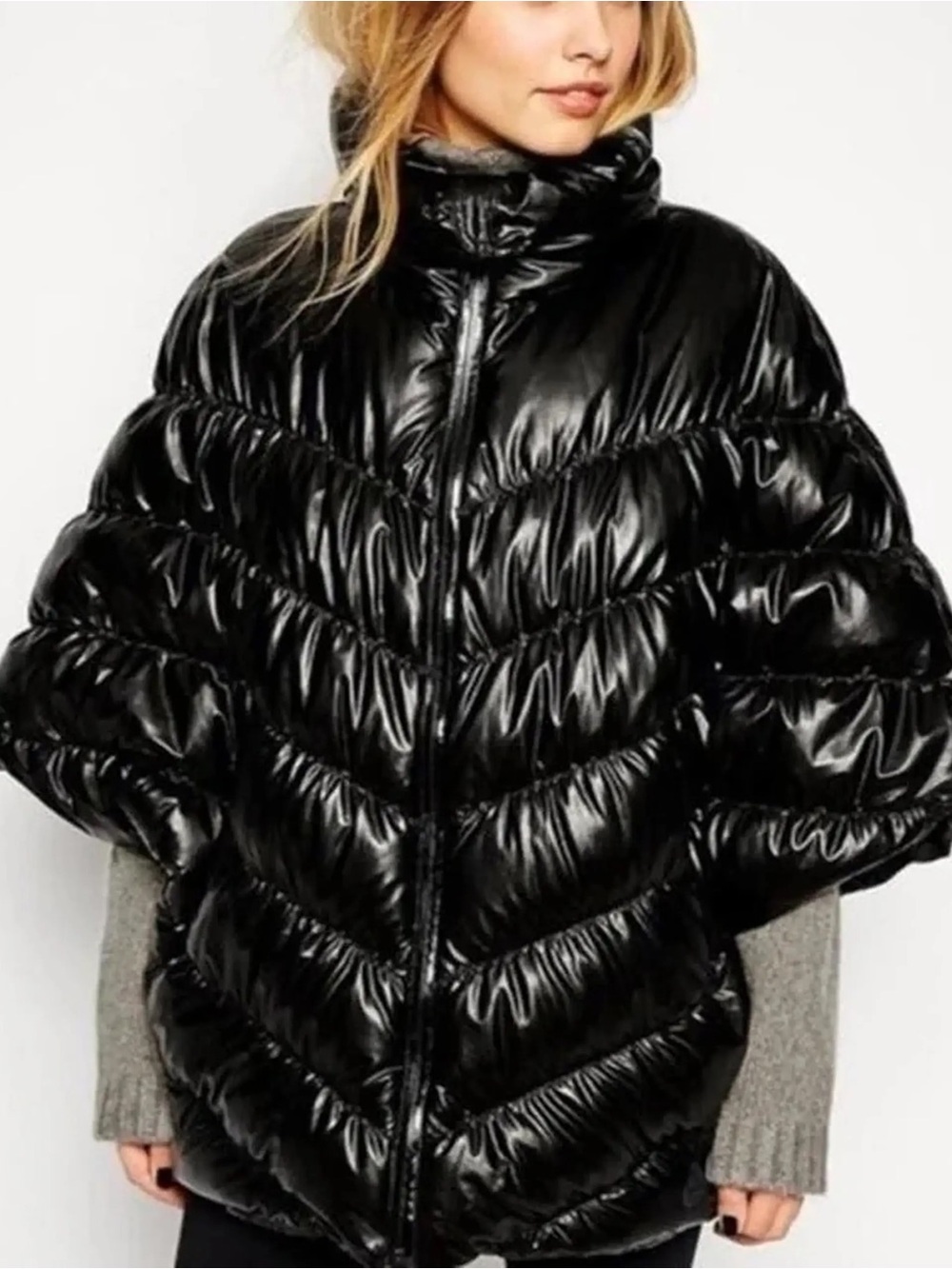 Nike Cascade Down 550 Puffer Poncho